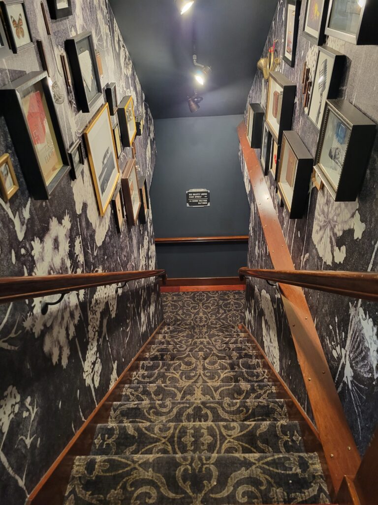 Armstrong Hotel