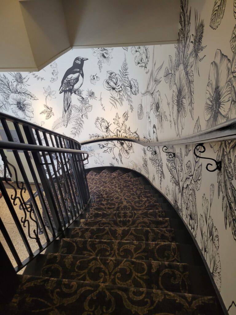 Armstrong Hotel